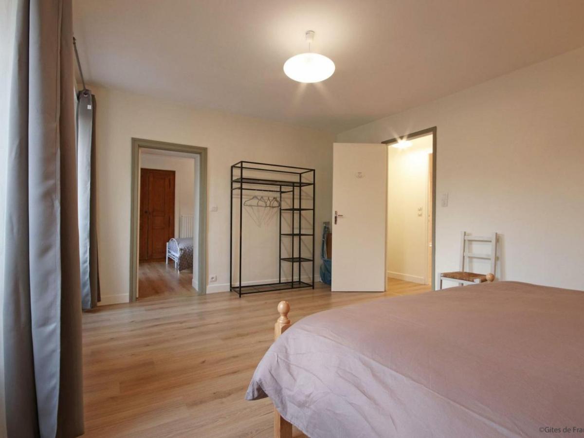 Gîte La Mesnière, 5 pièces, 12 personnes - FR-1-497-65 Extérieur photo