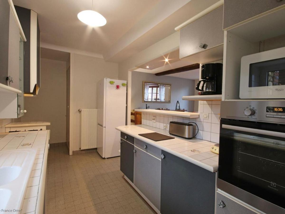 Gîte La Mesnière, 5 pièces, 12 personnes - FR-1-497-65 Extérieur photo