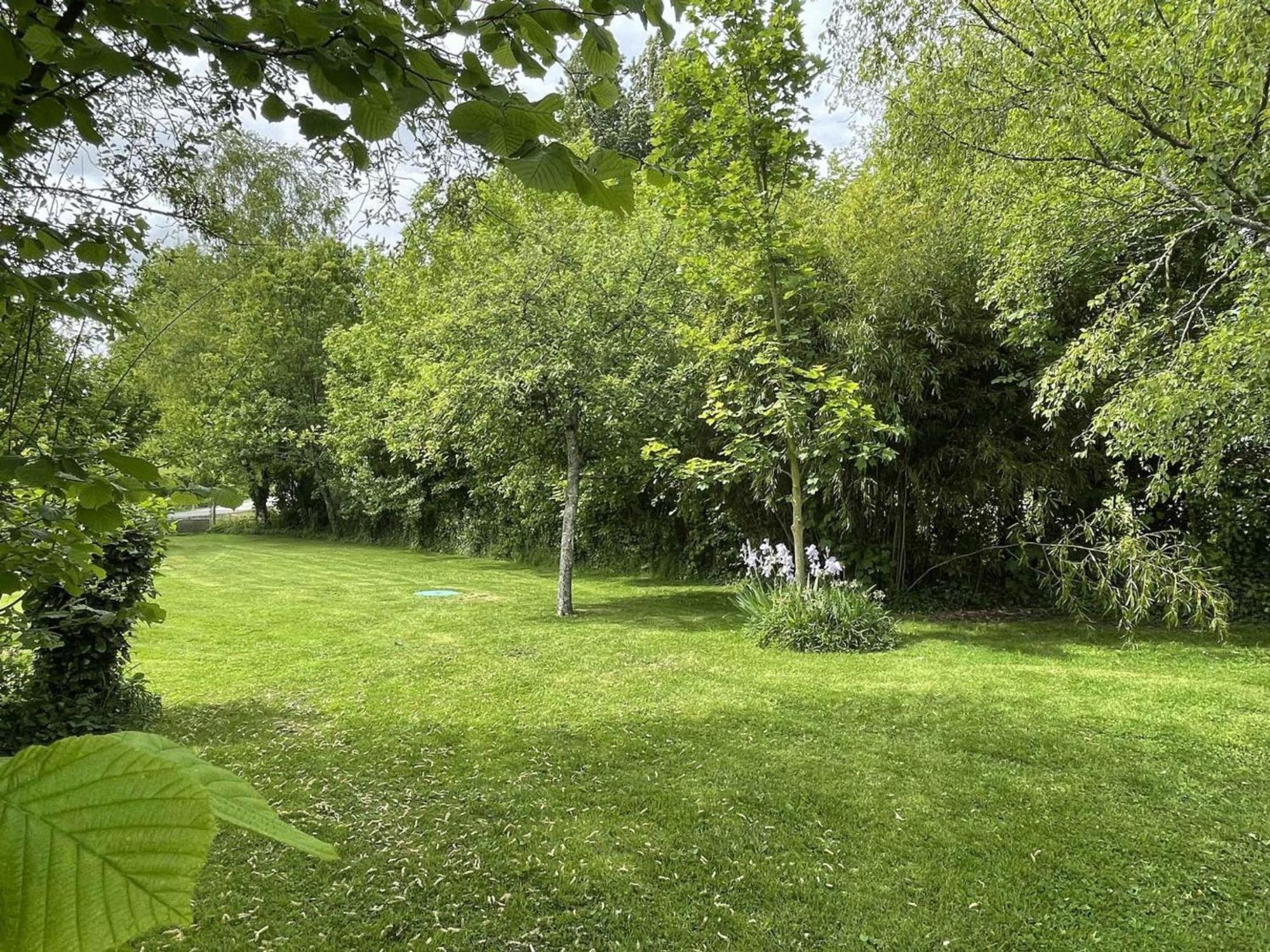Gîte La Mesnière, 5 pièces, 12 personnes - FR-1-497-65 Extérieur photo