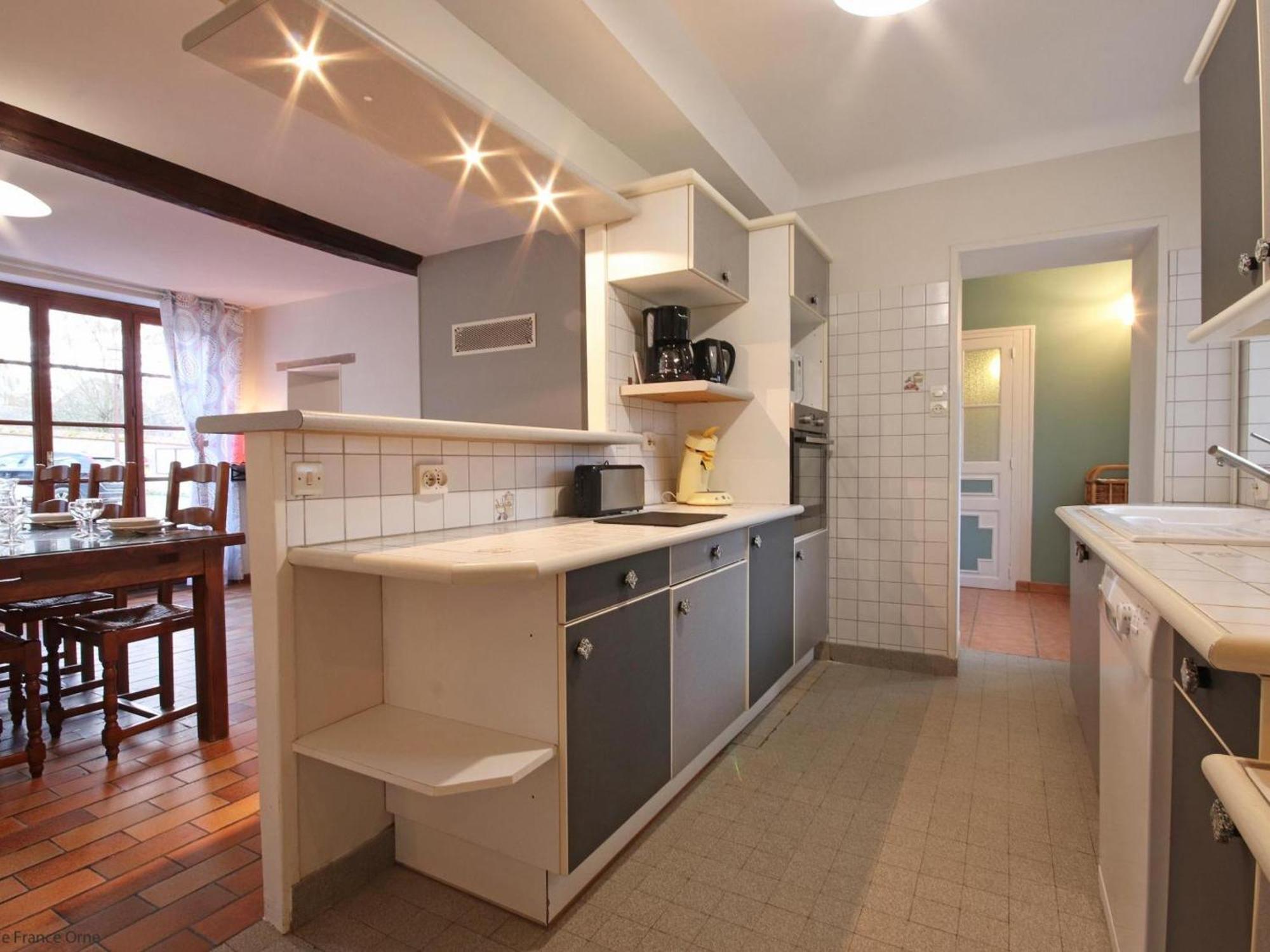 Gîte La Mesnière, 5 pièces, 12 personnes - FR-1-497-65 Extérieur photo